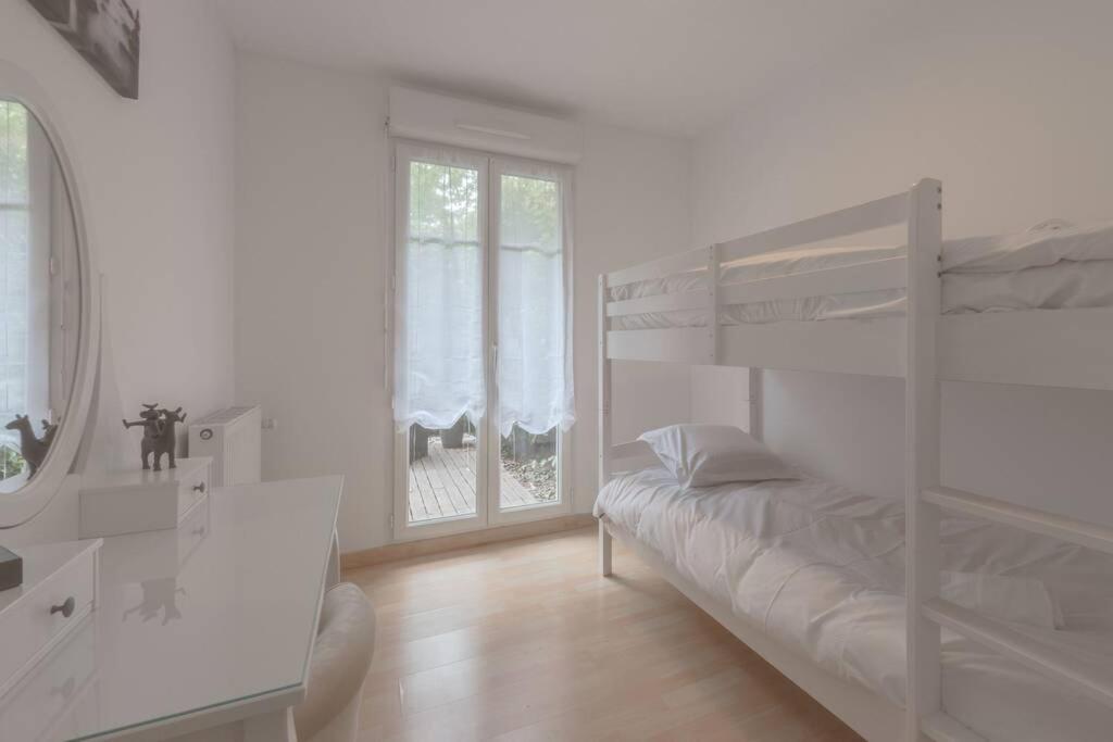 Garden Apartment Next To Disneyland Bussy-Saint-Georges Esterno foto