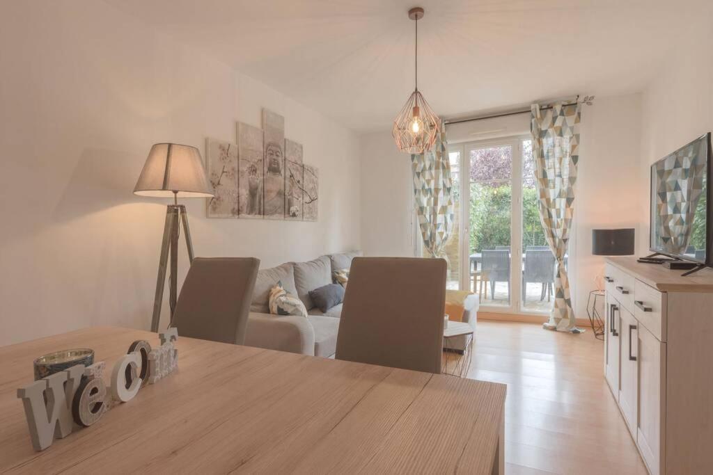 Garden Apartment Next To Disneyland Bussy-Saint-Georges Esterno foto